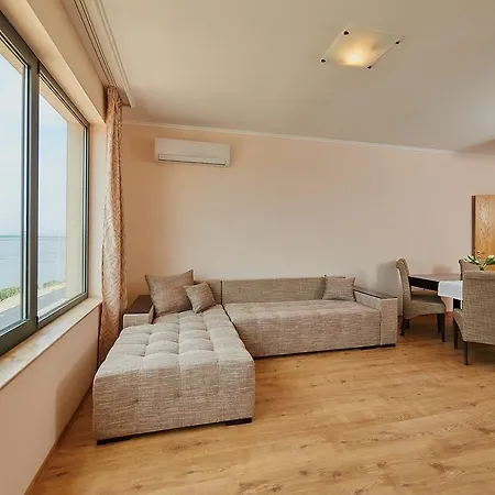 Pomorie Seafront Apartments *