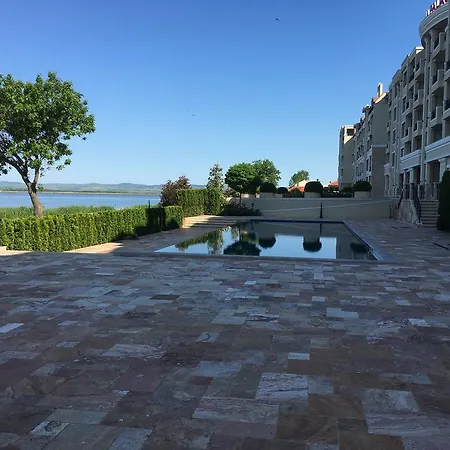 Apartment Pomorie Seafront Apartments *