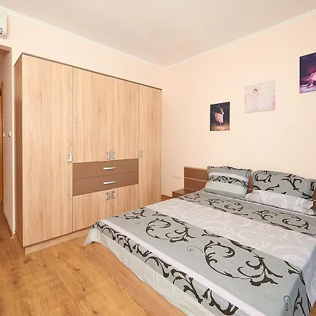 Apartment Pomorie Seafront Apartments