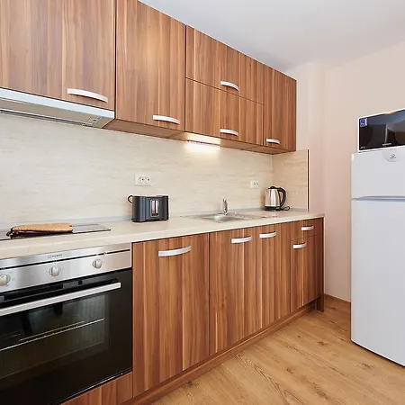 Pomorie Seafront Apartments Apartment